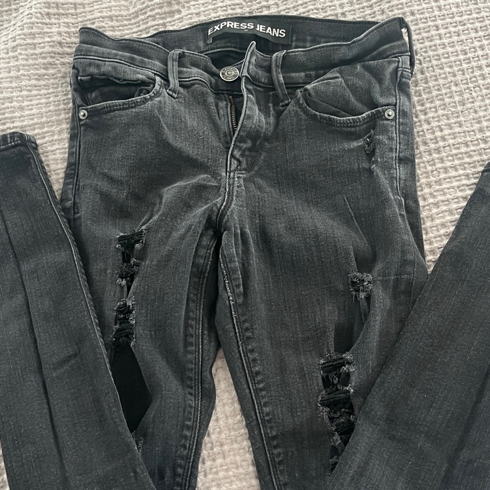 Express Women’s Distressed Black Skinny Jeans
